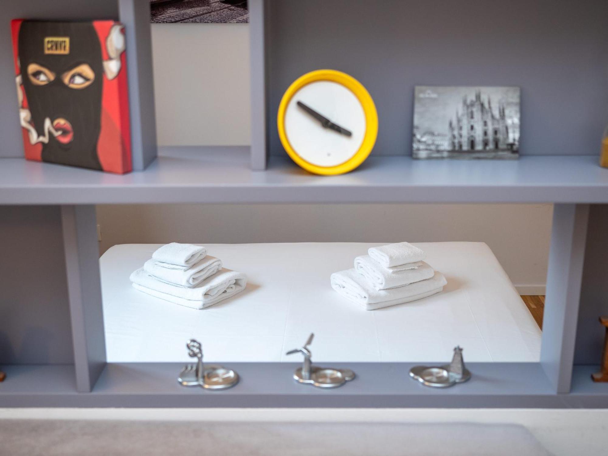Apartmán Keys Of Italy - Melloni 4 / Mustard Revolution Milán Exteriér fotografie
